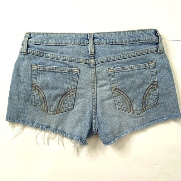 Aeropostale Women's size 3/4 Distressed Raw Hems Blue Jean Denim Booty Shorts - Picture 2 of 10